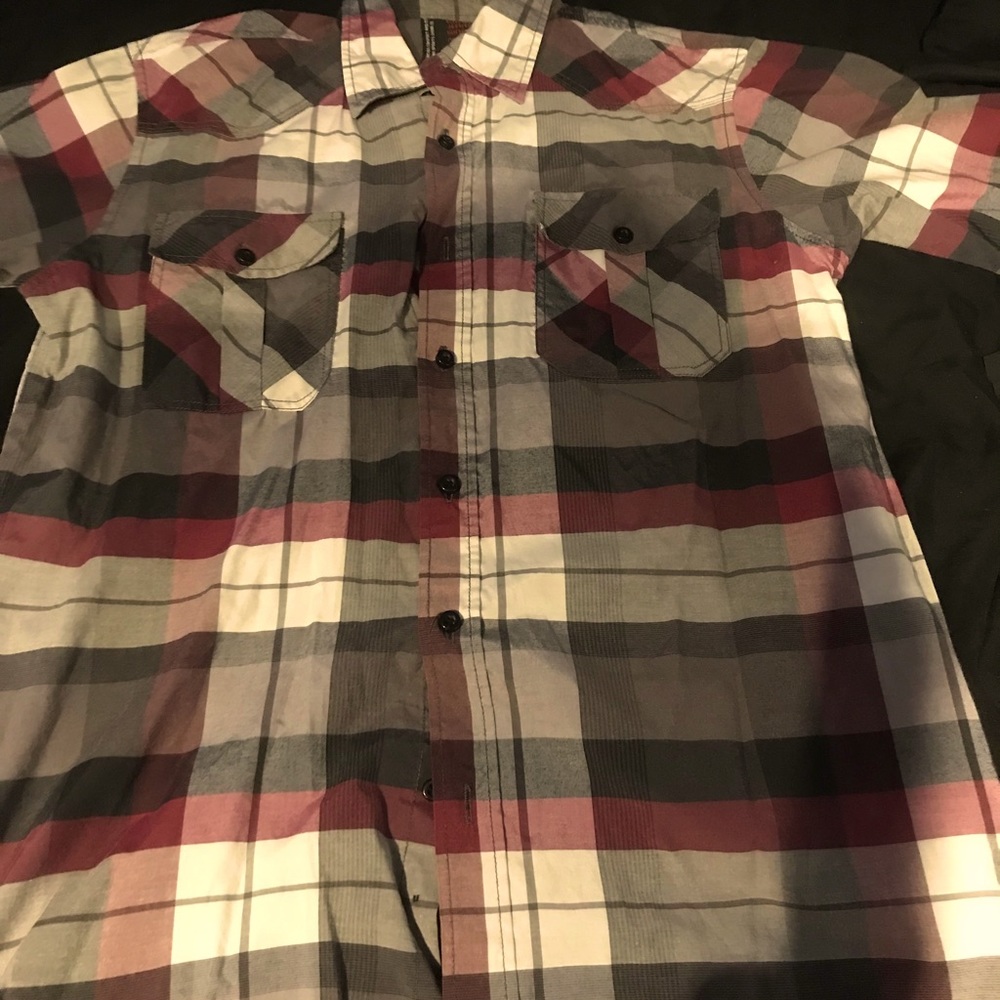Casual good condition short sleeve size medium.